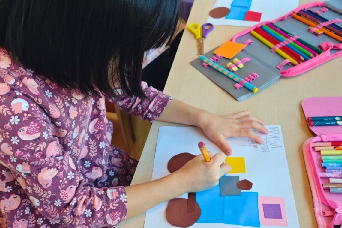 dreieins bilinguale Kindertagesstätte Berlin-Kaulsdorf – Kreatives Gestalten mit geometrischen Formen dreieins bilinguale Kindertagesstätte Berlin-Kaulsdorf – Kreatives Gestalten mit geometrischen Formen