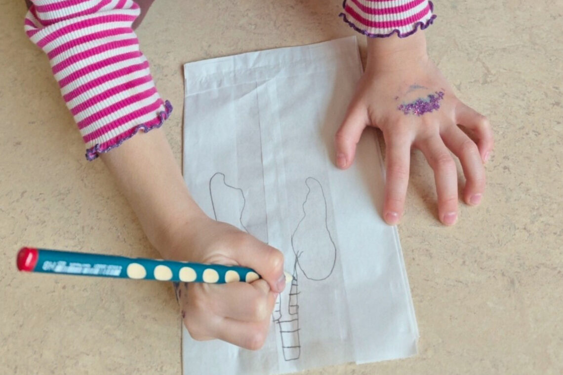 dreieins bilinguale Kindertagesstätte Berlin-Kaulsdorf – Modelllunge aus Brotpapiertüten dreieins bilinguale Kindertagesstätte Berlin-Kaulsdorf – Modelllunge aus Brotpapiertüten