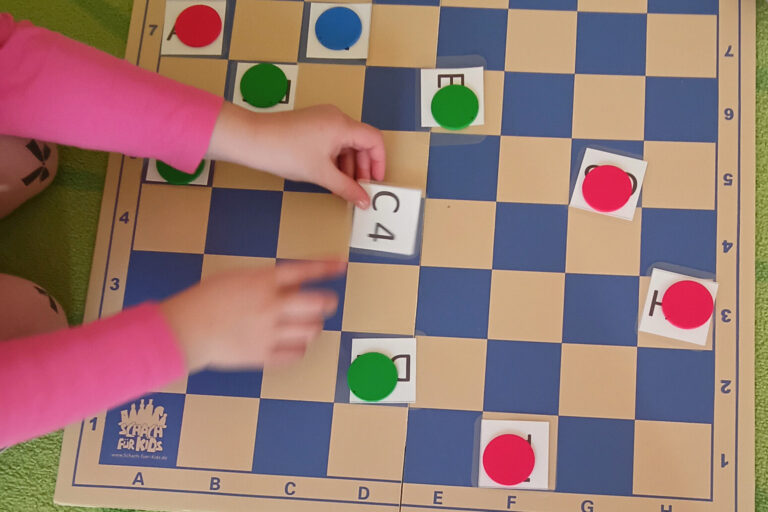 dreieins Kindertagesstätte Berlin-Kaulsdorf - Mit Schach Kompetenzen stärken