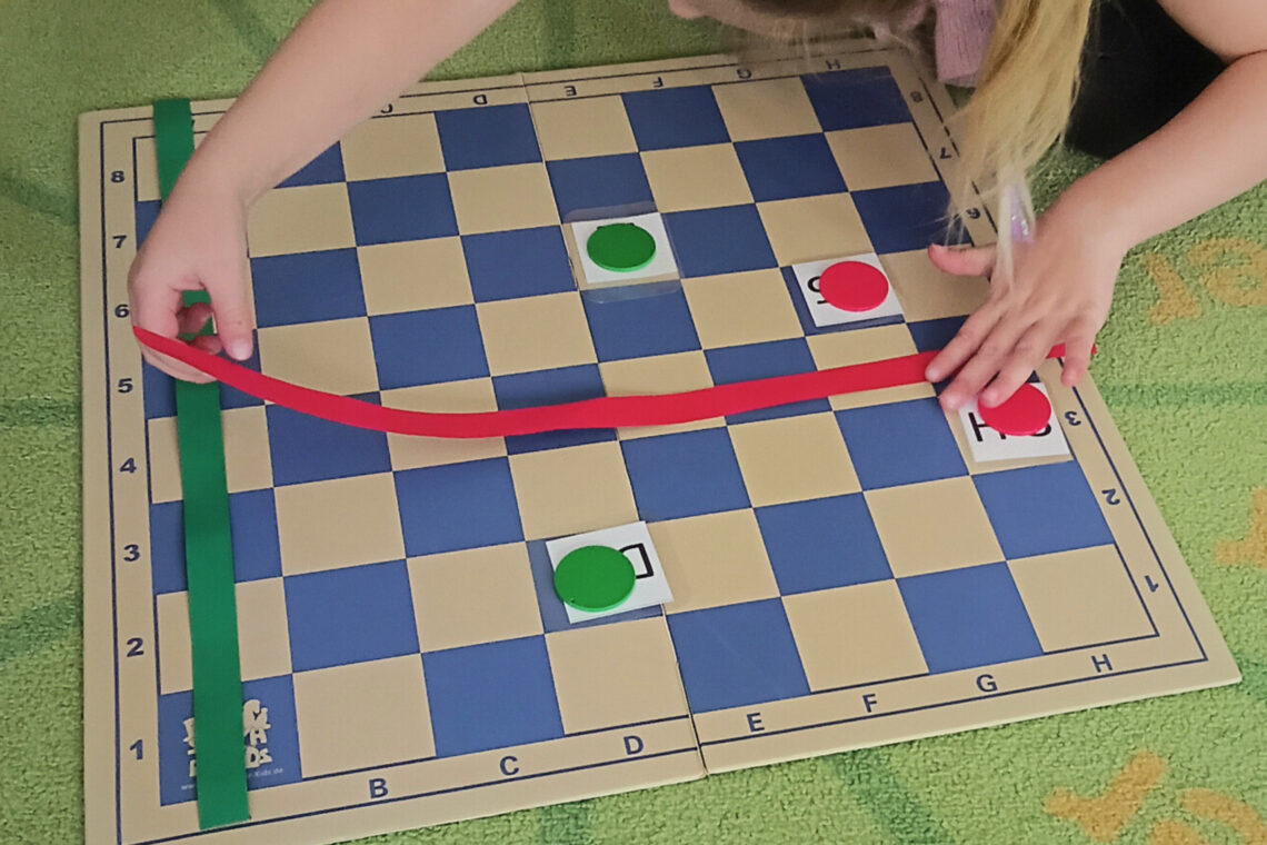 dreieins Kindertagesstätte Berlin-Kaulsdorf - Schach spielerisch entdecken und lernen dreieins Kindertagesstätte Berlin-Kaulsdorf - Schach spielerisch entdecken und lernen