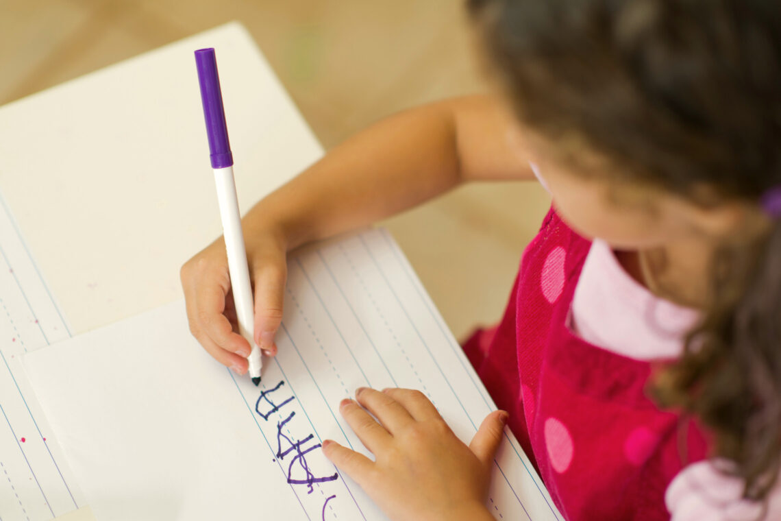 dreieins Kindertagesstätte Berlin-Prenzlauer Berg - Vorschularbeit - Buchstaben kennenlernen