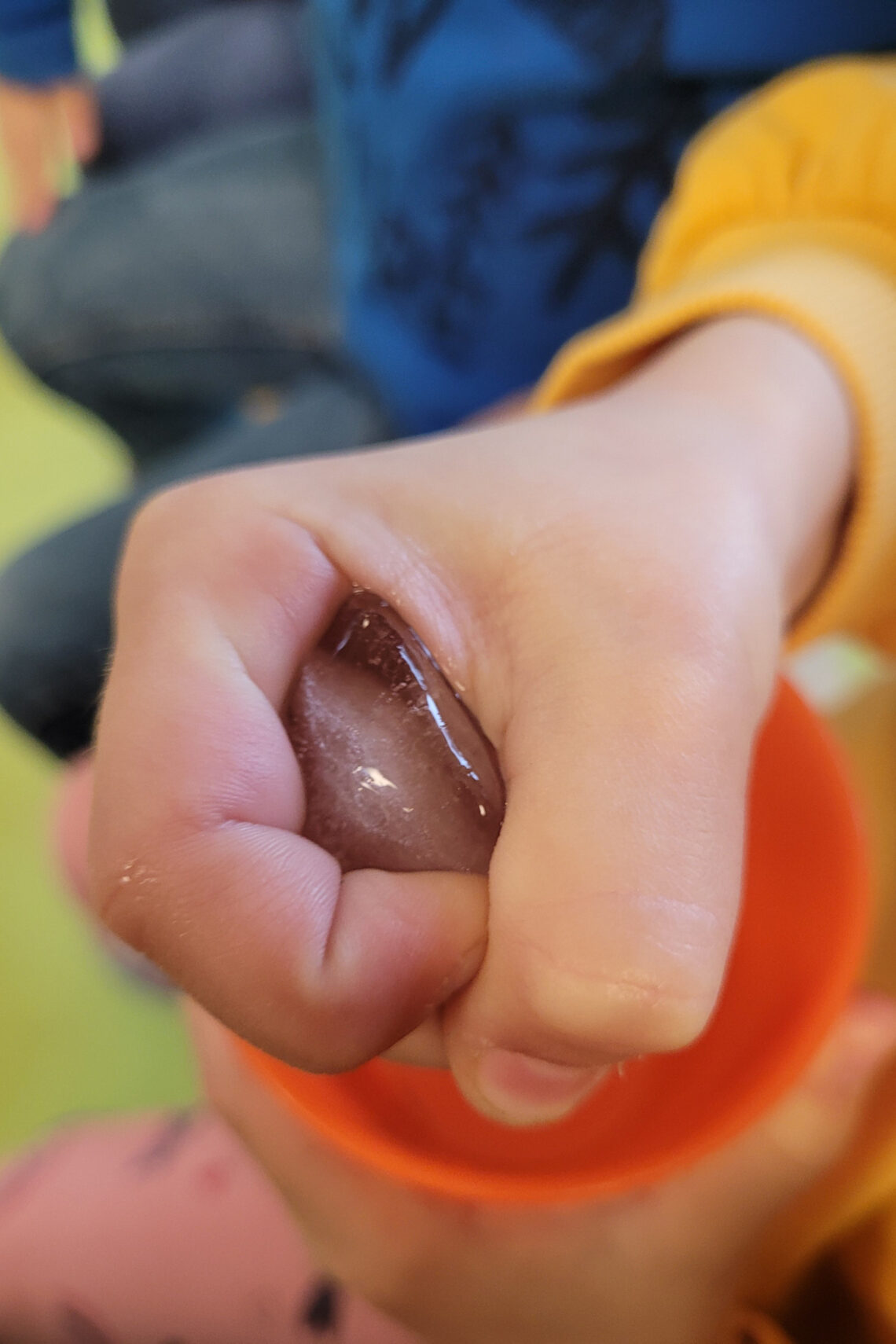 dreieins Kindertagesstätte Berlin-Prenzlauer Berg - Eis schmelzen lassen