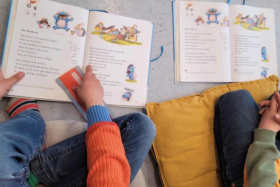 dreieins Kindertagesstätte Berlin-Prenzlauer Berg - Schülerinnen und Schüler der dreieins Grundschule in Berlin-Pankow lesen vor dreieins Kindertagesstätte Berlin-Prenzlauer Berg - Schülerinnen und Schüler der dreieins Grundschule in Berlin-Pankow lesen vor