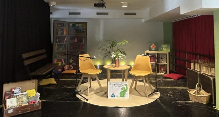 dreieins Grundschule Pankow - Literaturwoche Vorlesetag Lesebühne