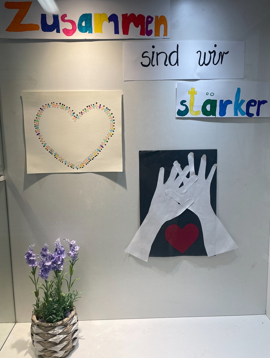 dreieins Grundschule Berlin-Pankow - Schülerplakate zum Thema Mobbing