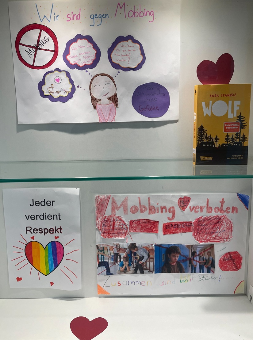 dreieins Grundschule Berlin-Pankow - Schülerplakate zum Thema Mobbing