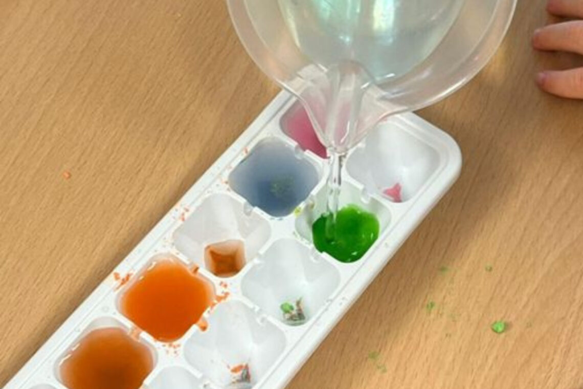 dreieins Kindertagesstätte Berlin-Prenzlauer Berg - Kreativspaß mit Eiskreide