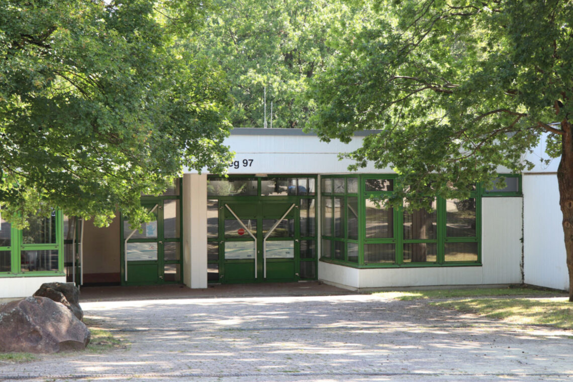 dreieins Innovative Pädagogik – dreieins Kita Aachen Eingang: Zu sehen auf dem Bild ist der Eingangsbereich der dreieins Kindertagesstätte Aachen.